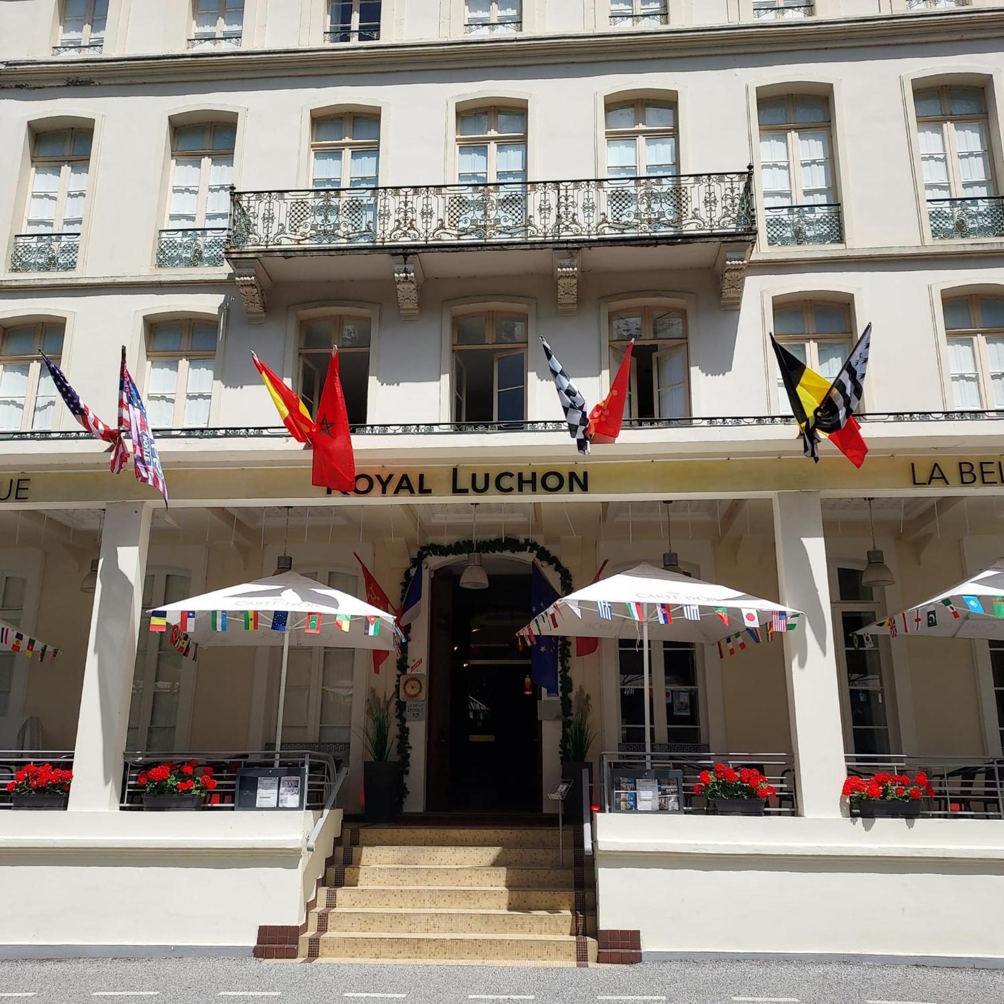 Royal Luchon Aparthotel Bagnères-de-Luchon Buitenkant foto