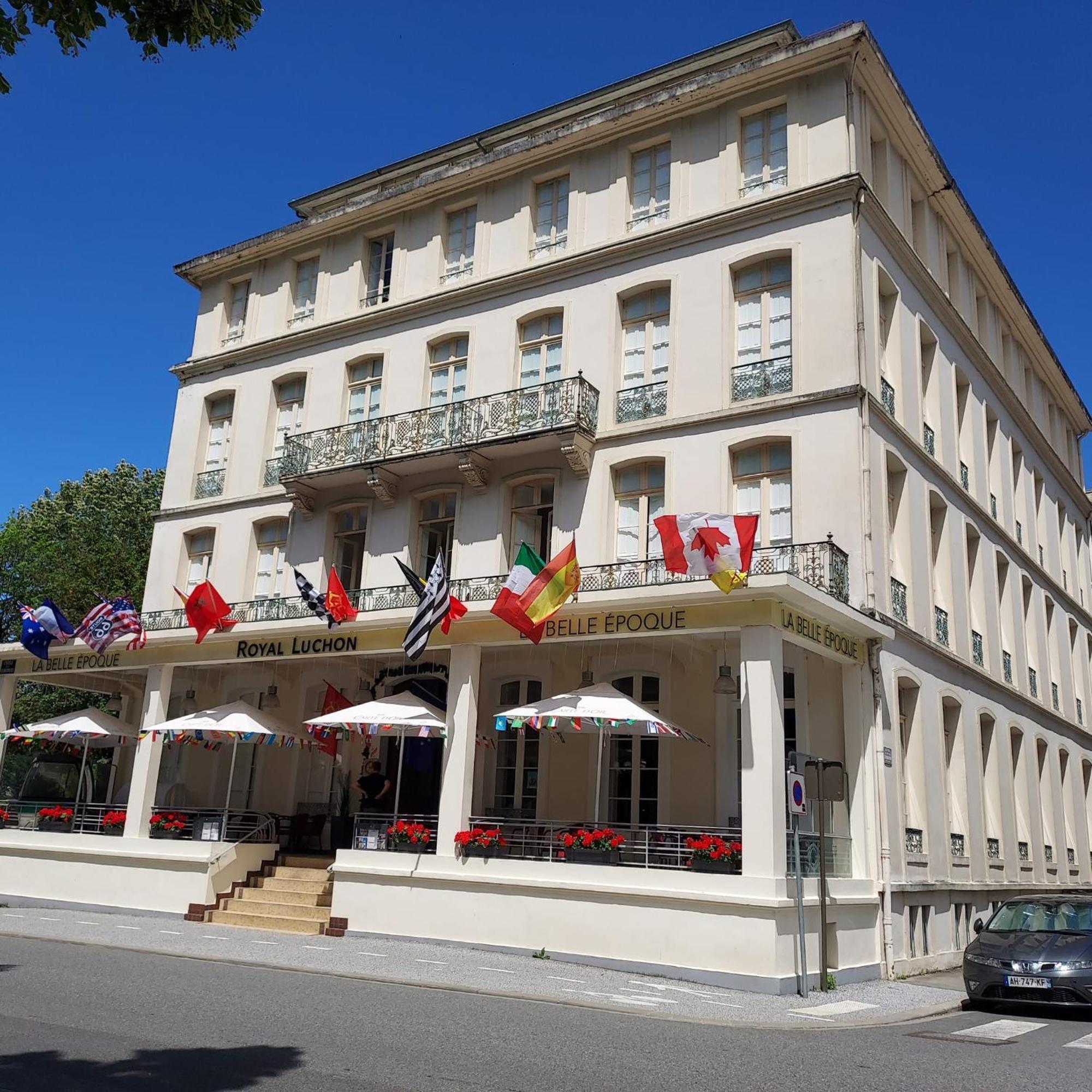 Royal Luchon Aparthotel Bagnères-de-Luchon Buitenkant foto